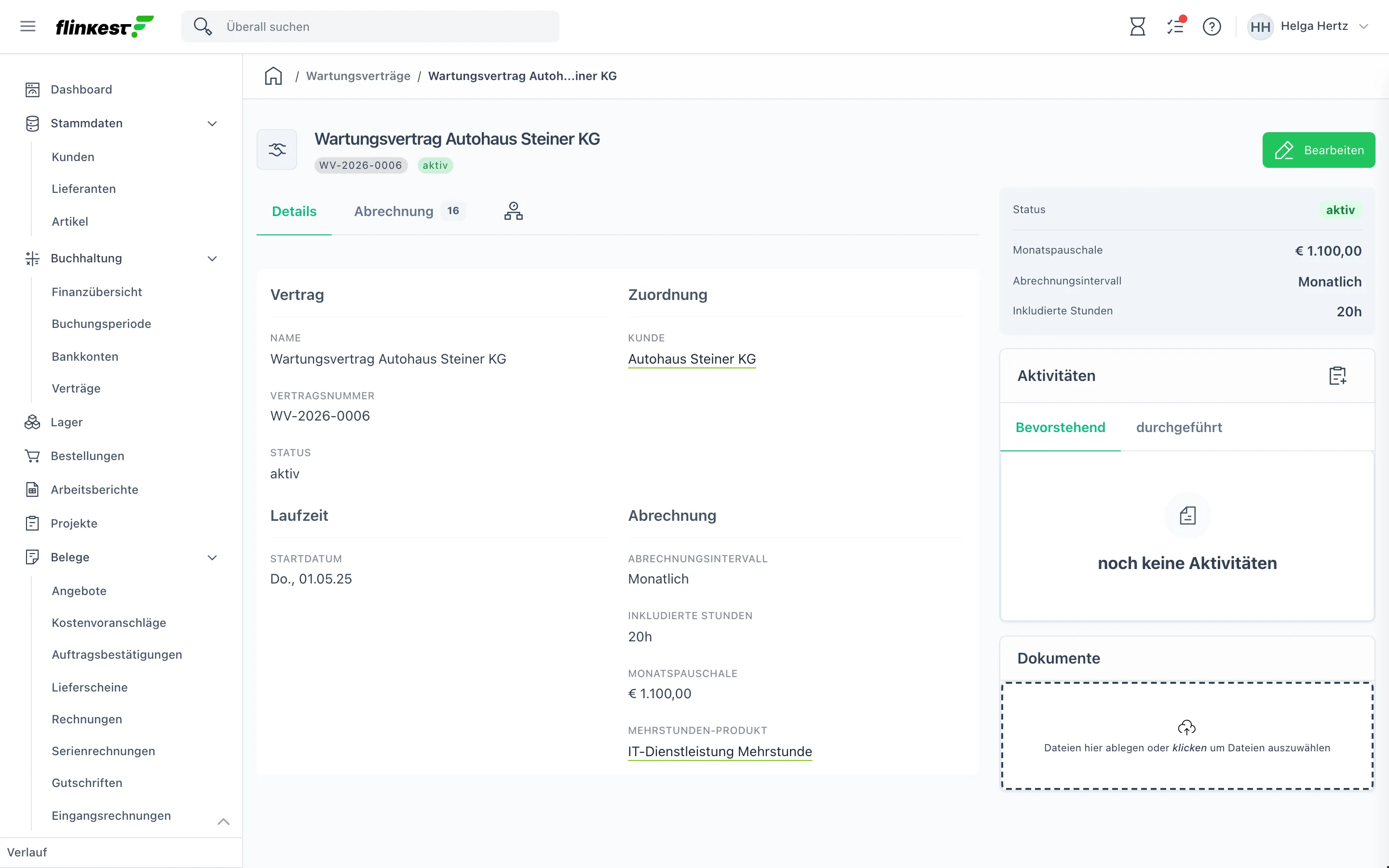 Vertragsdetails mit dem Datenblatt links und der Kennzahlen-Box mit Status, Pauschale und Stunden rechts